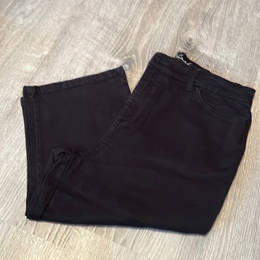 * Gloria Vanderbilt - Size 12 - Slimming Effect - Amanda Style
